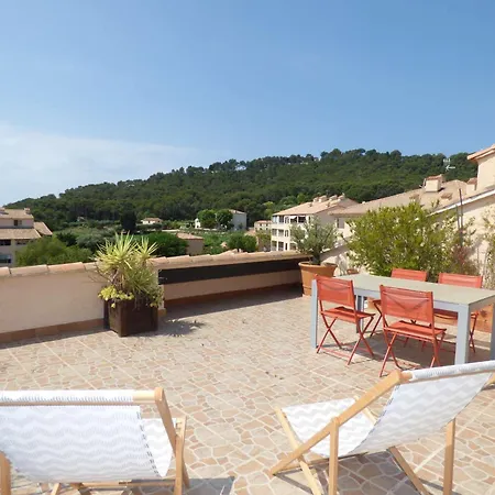2 Avec Grande Terrasse De 25m² A 350m De La Saint-Mandrier-sur-Mer